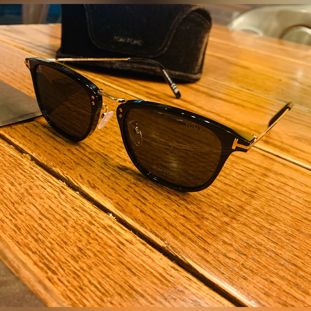 Tom Ford ‘Beau’ TF672 01A unisex Sunglasses!